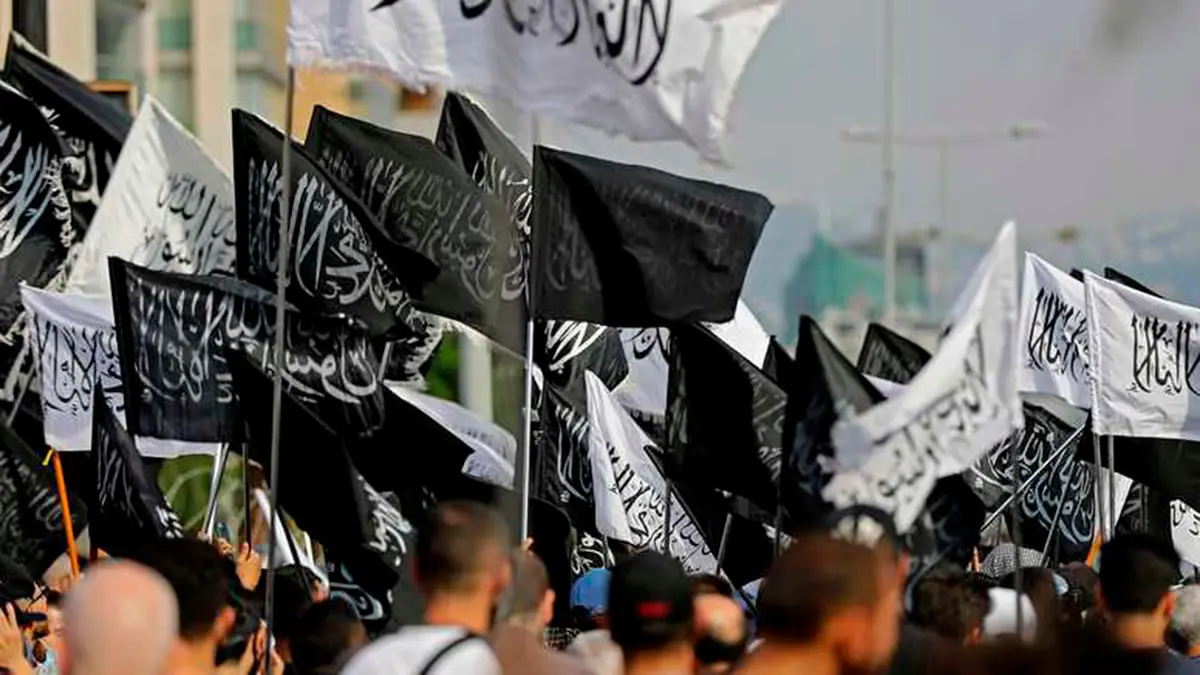 تونس.. أنصار حزب التحرير "الإسلامي" يقتحمون جامعا ويحرضون على سعيّد