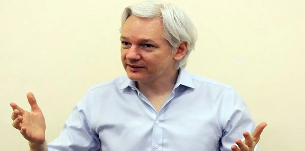 أسانغ: ويكيليكس سينشر معلومات مهمة تتعلق بحملة كلينتون‎ الانتخابية