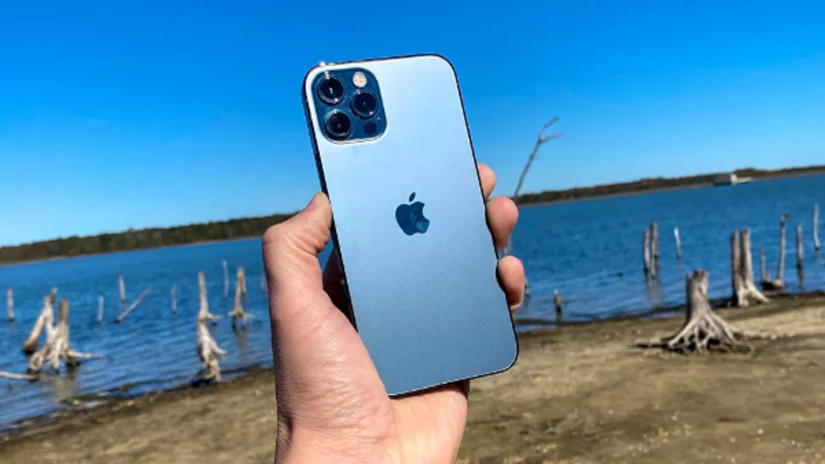 أخيرا.. آيفون 13 بتحسينات أكبر ونتوء أصغر