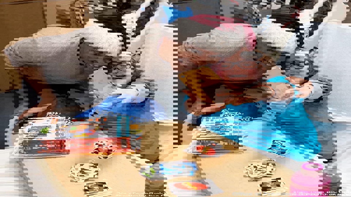 "أوباما نويل".. الرئيس الأمريكي السابق يفاجئ مرضى من الأطفال في عيد الميلاد 