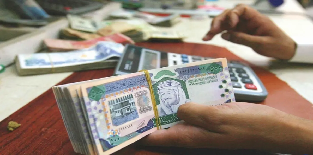 لماذا أعادت السعودية "البدلات والمكافآت" لموظفي الدولة إلى ما كانت عليه سابقًا؟