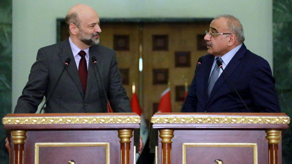 رئيس وزراء العراق يلتقي نظيره الأردني على الحدود لتوقيع اتفاقيات مشتركة