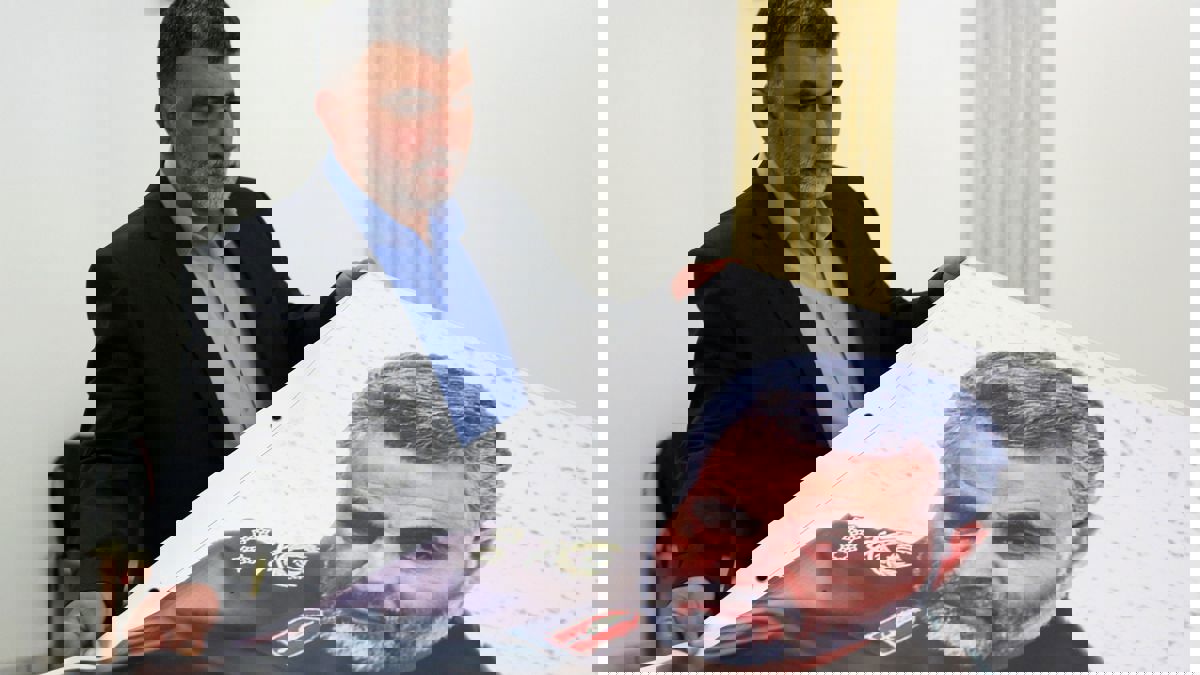 إيران.. اعتقال صحافي كردي لم يصف سليماني بـ "الشهيد"