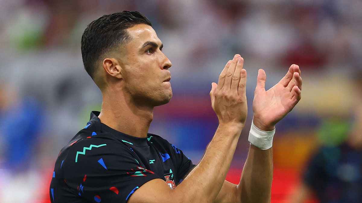 فابريزيو رومانو يحسم الجدل حول انتقال كريستيانو رونالدو إلى تشيلسي 