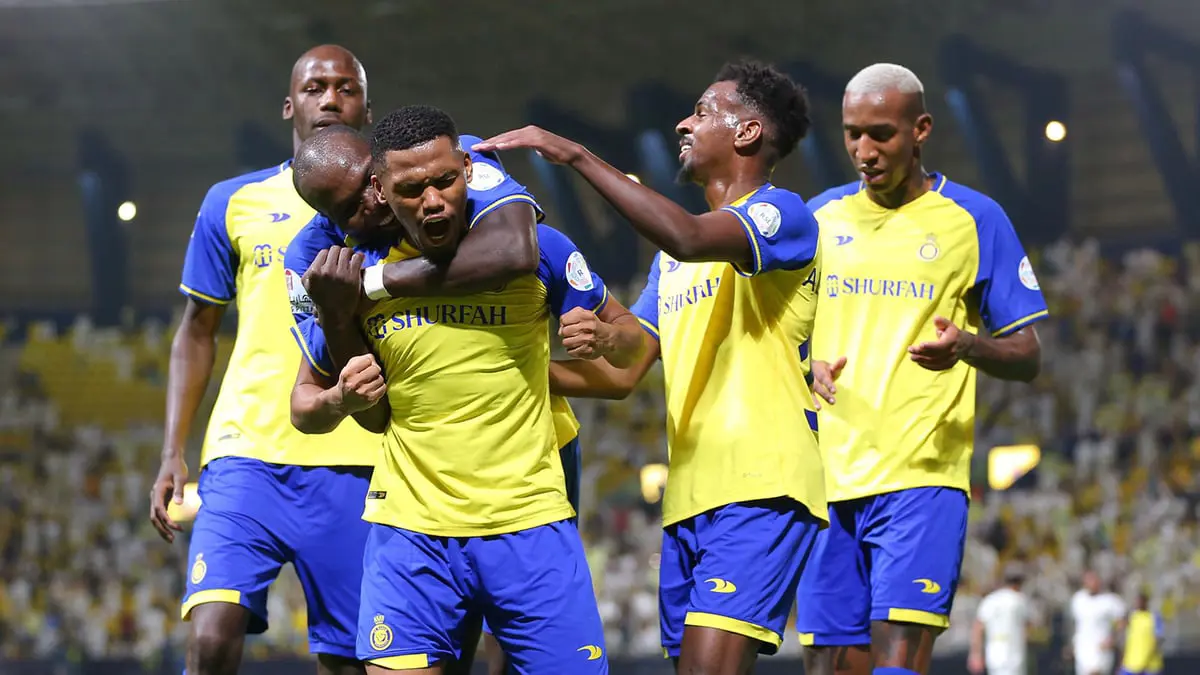 رد فعل الأمير فيصل بن تركي بعد هدف النصر الثاني في مرمى العدالة (فيديو)