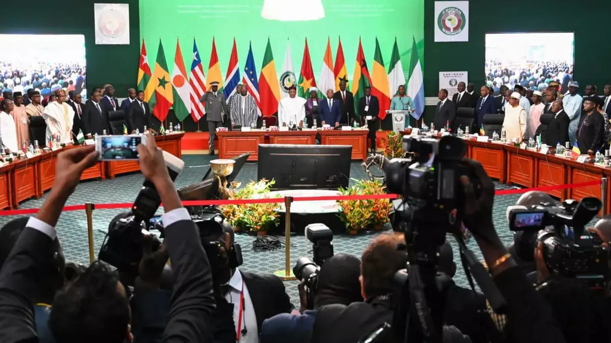 تخفيف العقوبات على النيجر ومالي.. ماذا يغير في الساحل الأفريقي؟