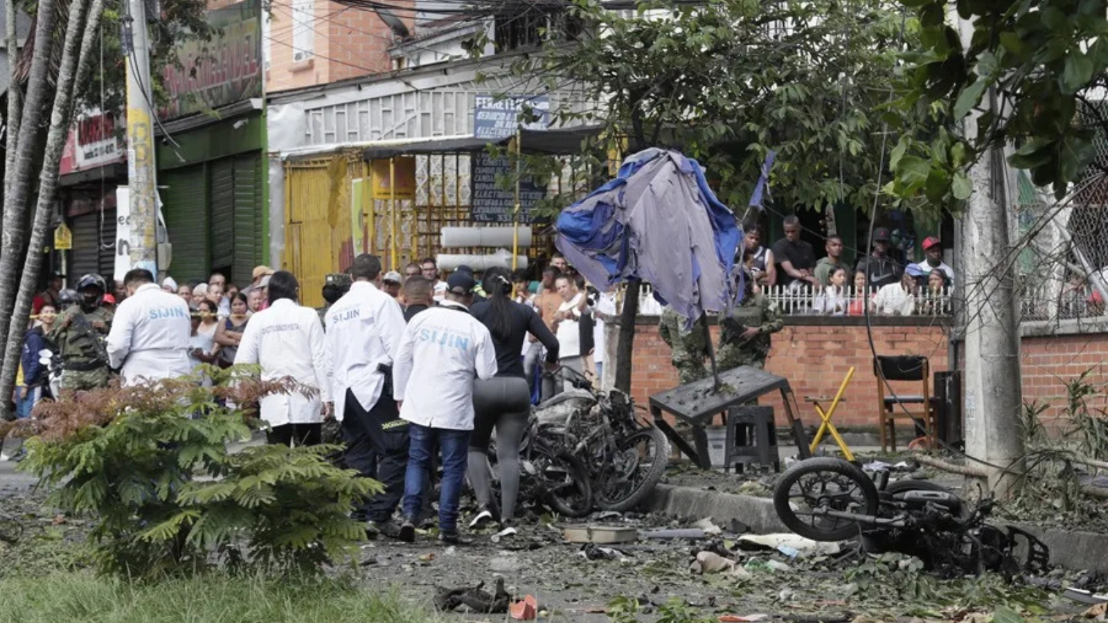 قتلى وجرحى في سلسلة انفجارات جنوب كولومبيا (فيديو وصور)