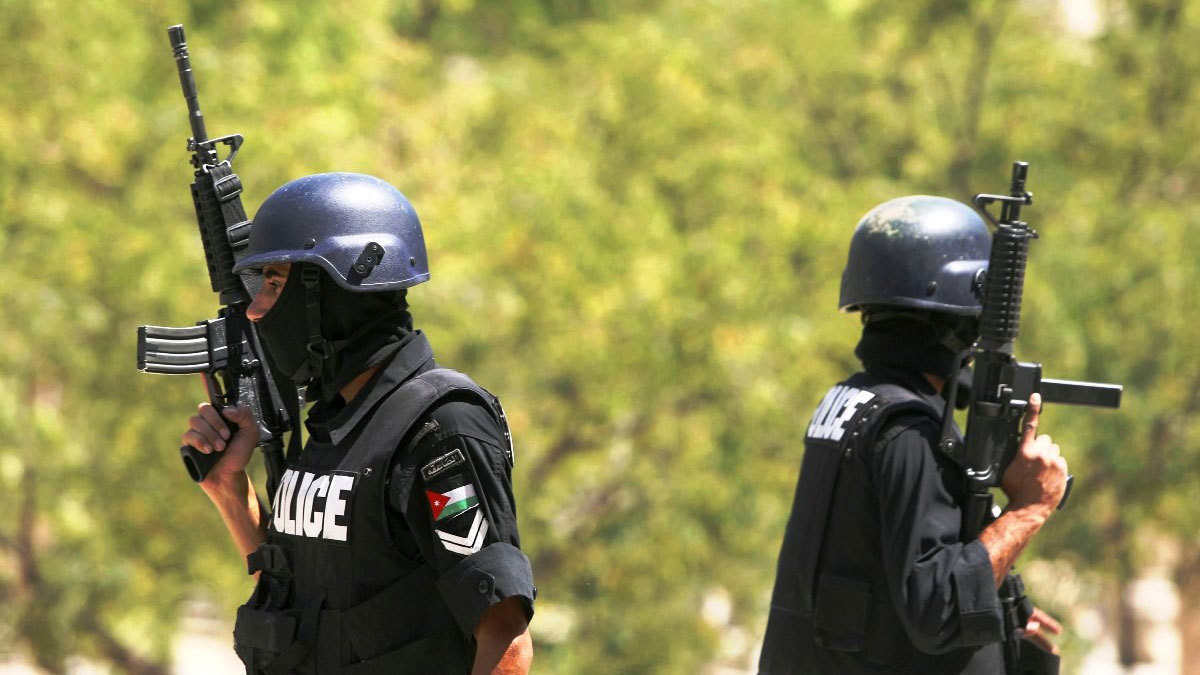 بعد "جريمة الزرقاء".. تعميم صارم للأمن الأردني بملاحقة أصحاب السوابق و"الزعران" (تسجيل صوتي)