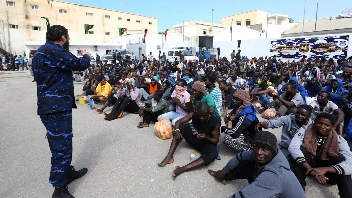 غوتيريش يبدي "صدمته" إزاء "الوضع المأساوي" للمهاجرين في ليبيا