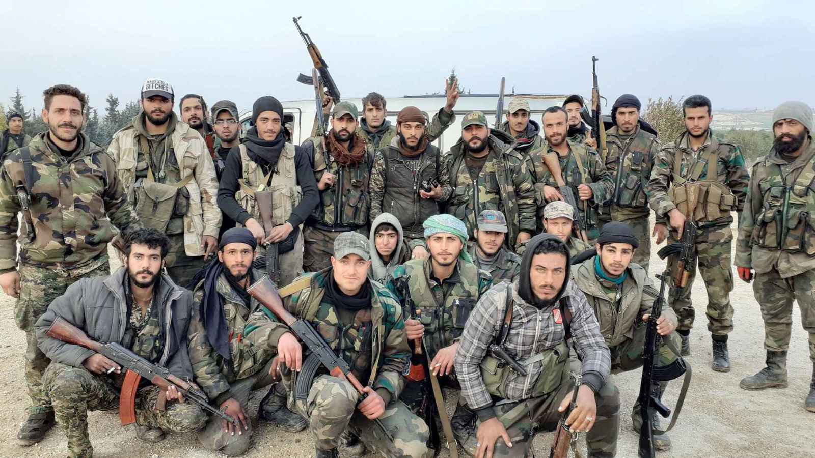 توعدت الفصائل في حلب.. معلومات عن قوات "الفرقة 25" السورية