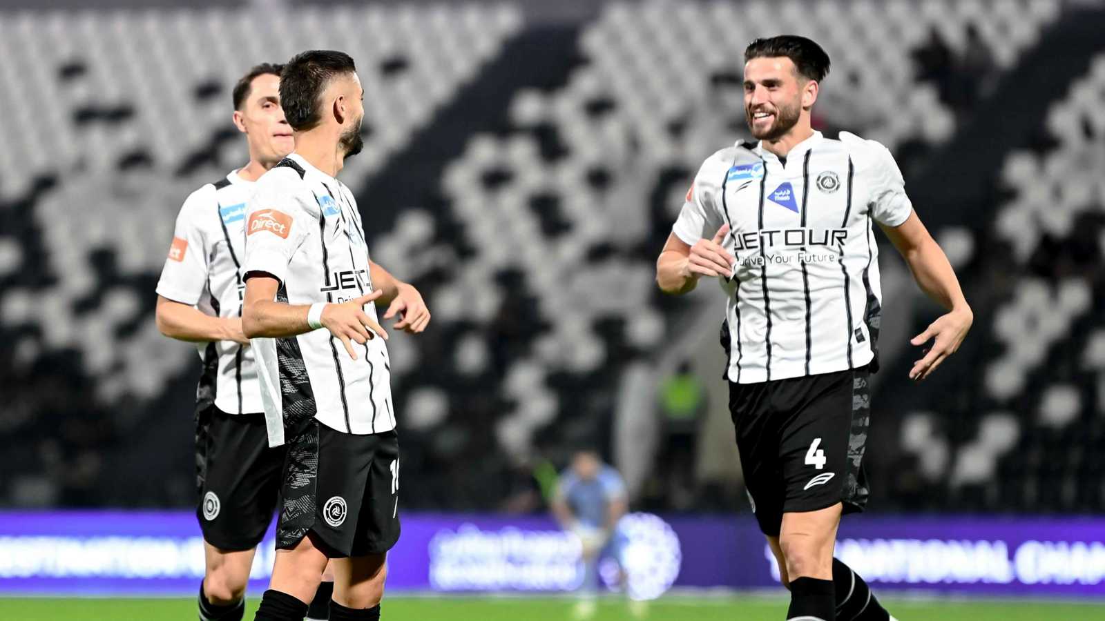 الشباب يتدارك بدايته المخيبة ويهزم الحزم في الدوري السعودي (فيديو)