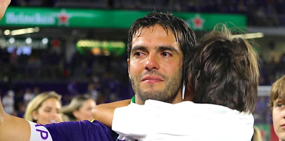 كاكا آخر نجوم الكرة العالمية في عصر ما قبل رونالدو وميسي