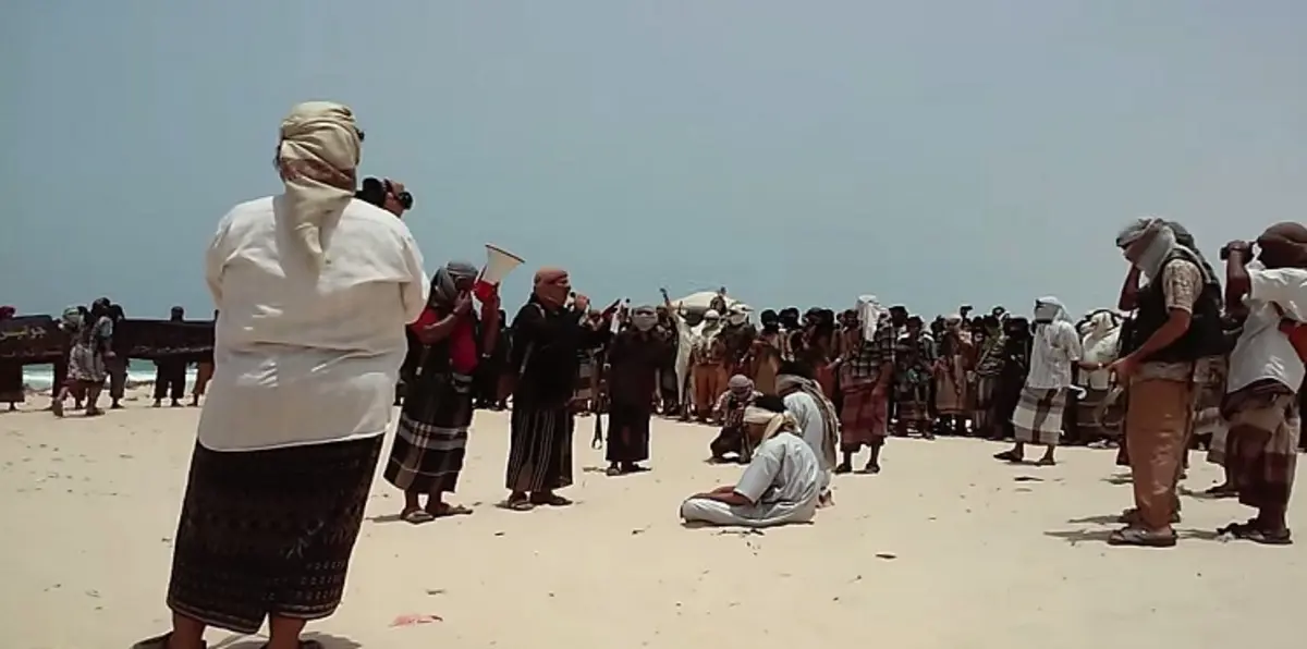 قبيلة "آل حوتر" اليمنية تتبرأ من أبنائها المنتمين لتنظيم القاعدة