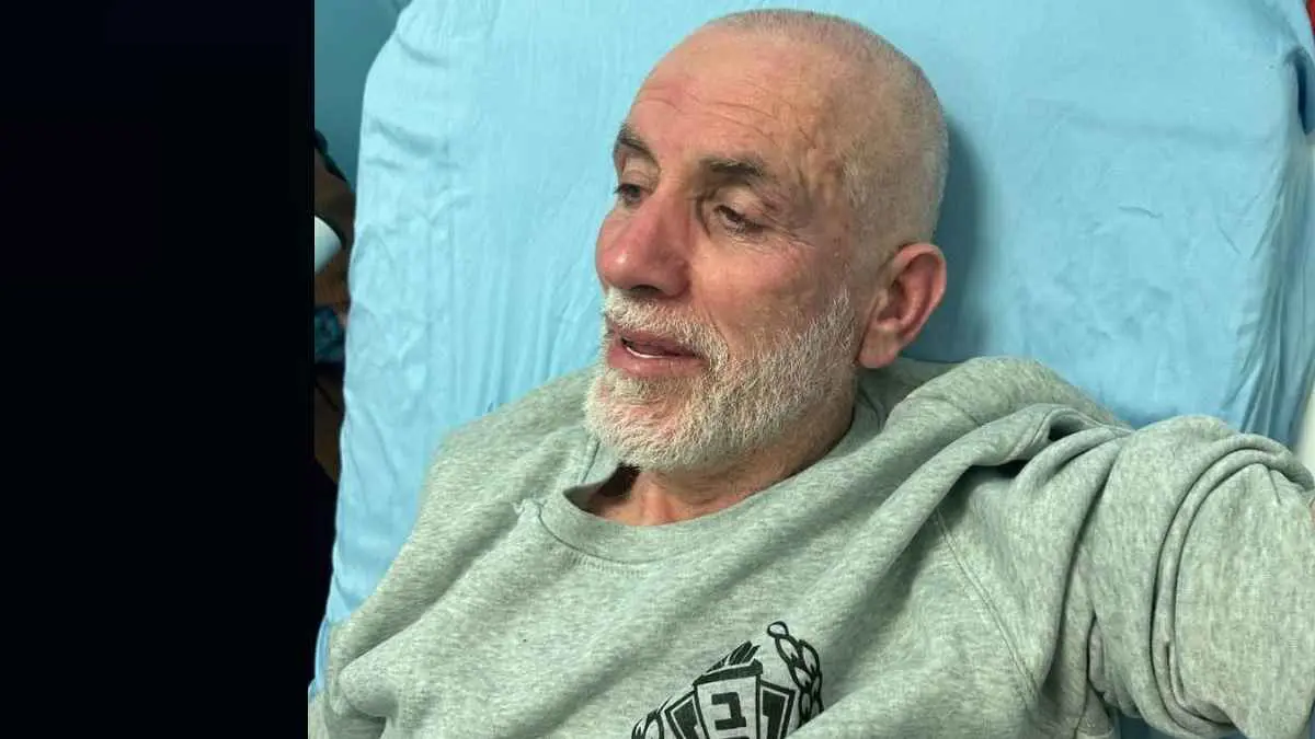 "عُذبوا قبل الإفراج عنهم بدقائق".. إسعاف 7 أسرى فلسطينيين (فيديو)