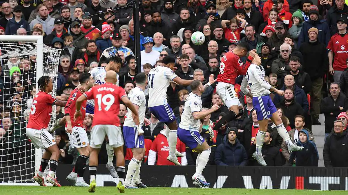 أهداف مباراة مانشستر يونايتد وأستون فيلا (فيديو)