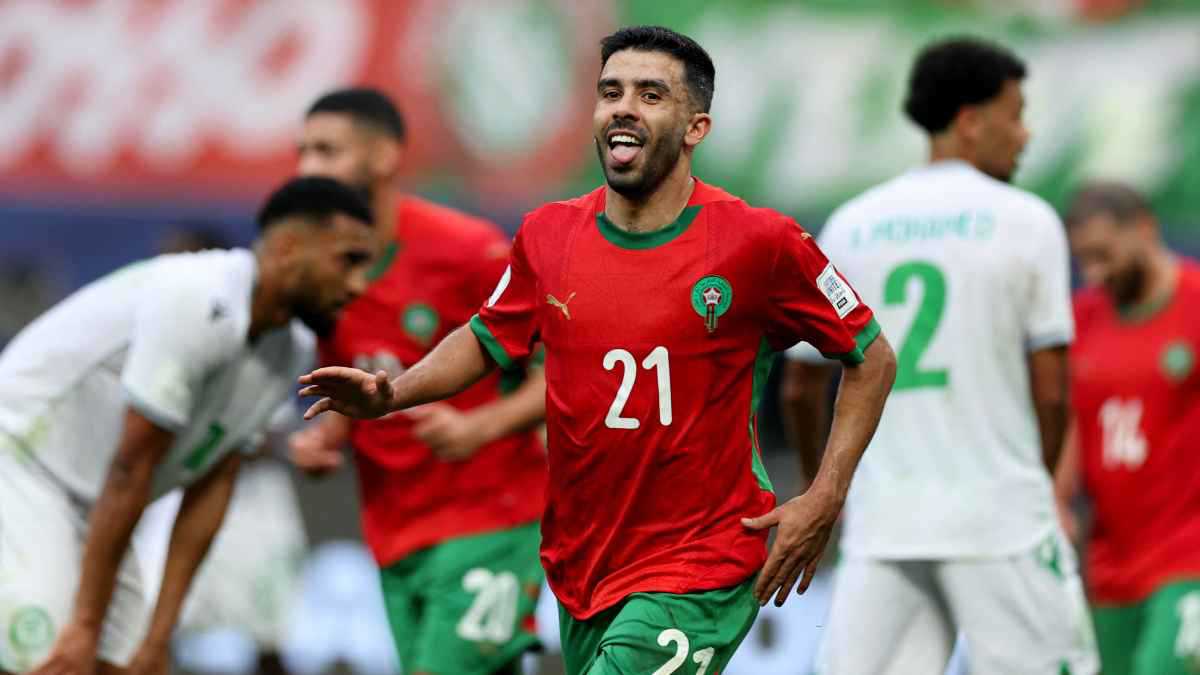 منتخب المغرب يستهل مشواره في كأس العرب بالفوز على جزر القمر (فيديو)