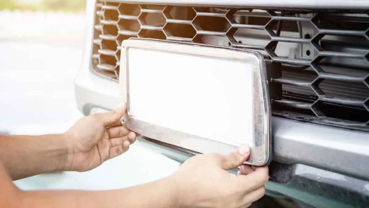 الإمارات.. خليجية تستدرج شابا بـ"رقم سيارة مميز" وتستولي على أمواله