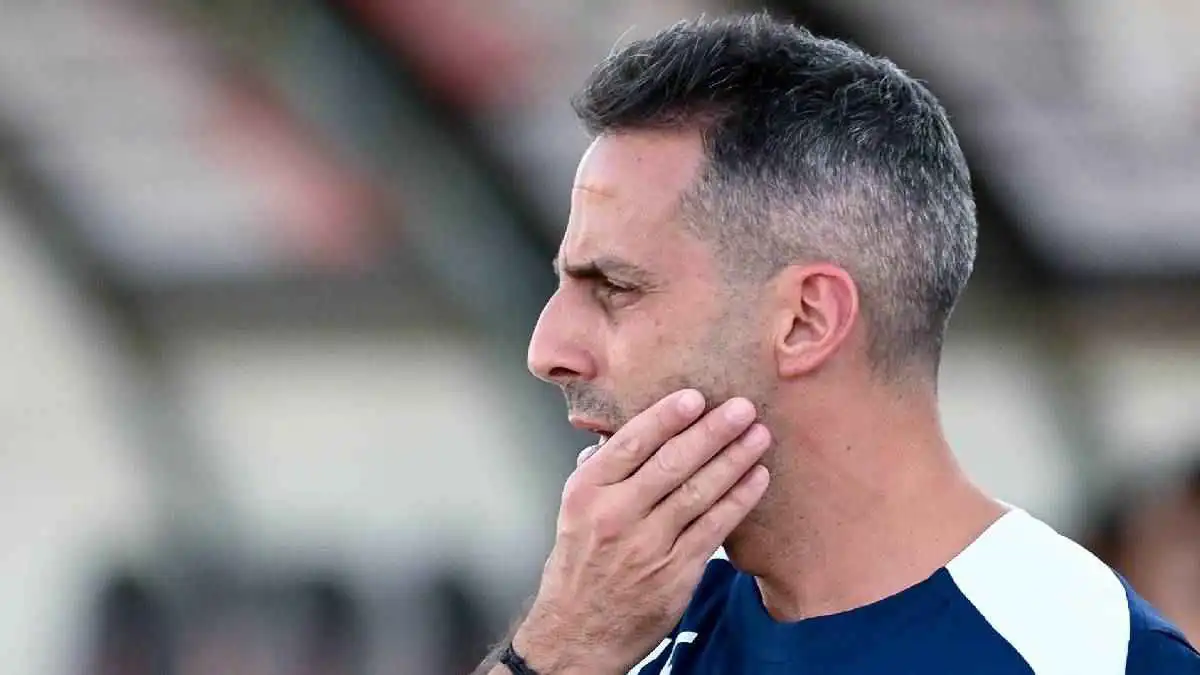 ممدوح عباس كلمة السر.. مجلس الزمالك يحسم مصير فيريرا