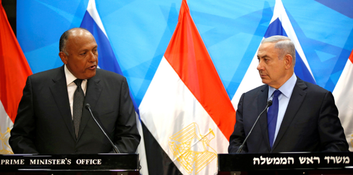 إسرائيل تطلب من مصر الوساطة للإفراج عن جنودها بغزة