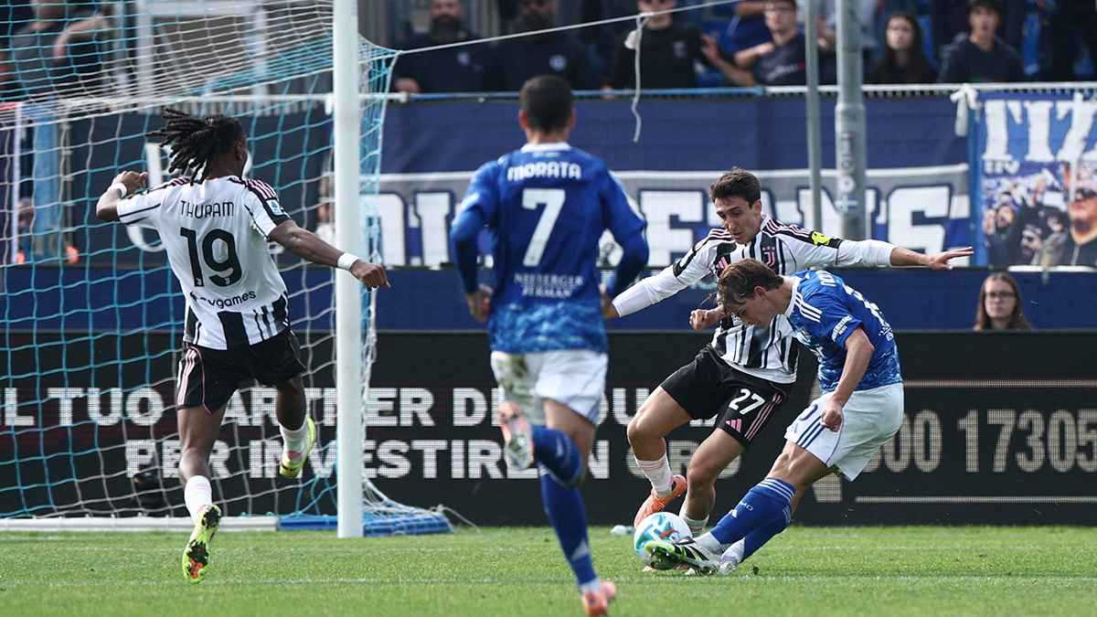 جوهرة ريال مدريد.. هدف خيالي من نيكو باز في مباراة كومو ويوفنتوس (فيديو)