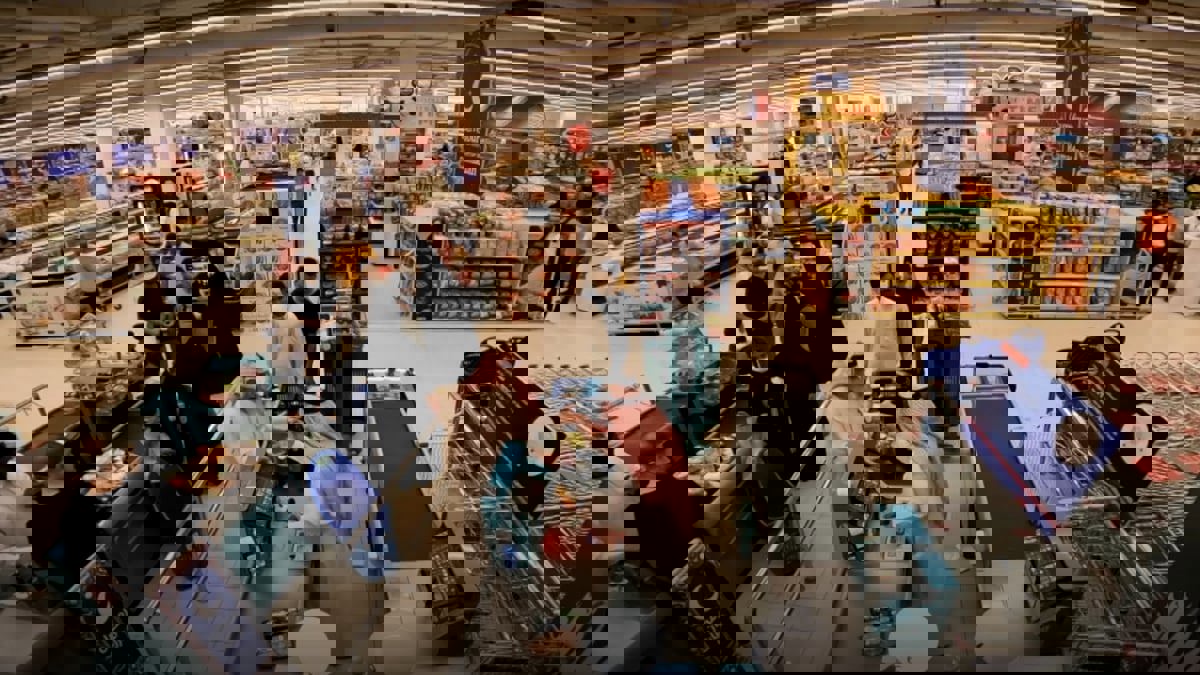  "نخوة".. برنامج سعودي يرصد مواقف إنسانية أبطالها متنكرون

