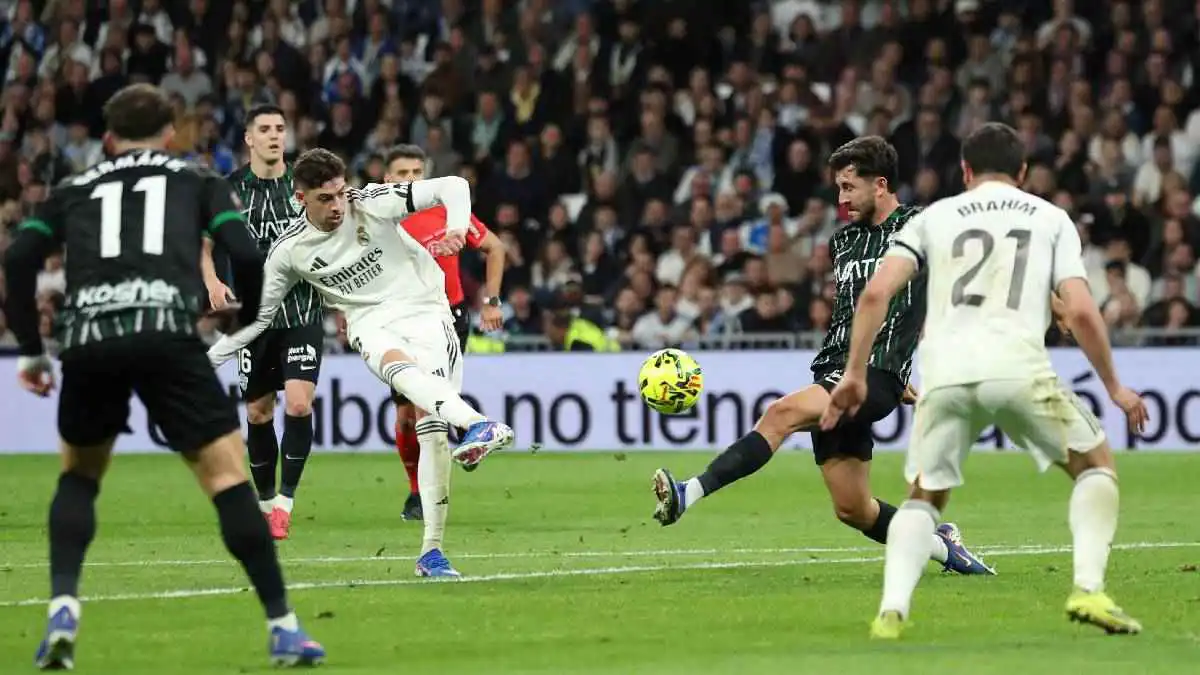 رد فعل مبابي بعد هدف فالفيردي الرائع أمام إلتشي (فيديو)