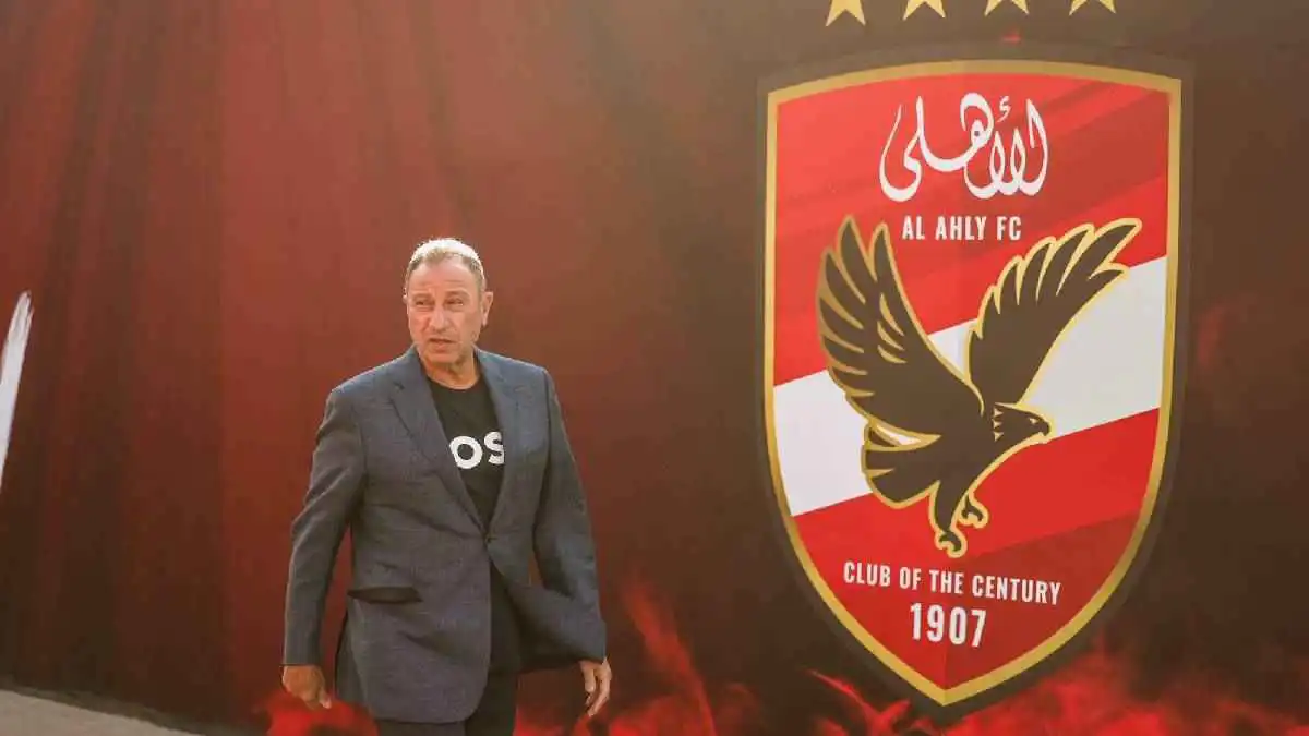 هدية ثمينة.. أبرز 6 مستفيدين من رحيل الخطيب عن الأهلي المصري