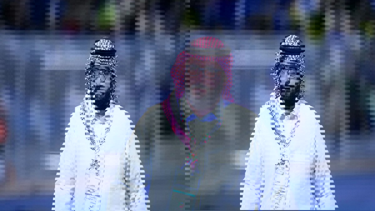 سعود آل سويلم رئيس نادي النصر يكشف علاقته برئيس الهلال ومستقبل محمد السهلاوي ووجود "لوبي" يعمل ضد العالمي (فيديو)