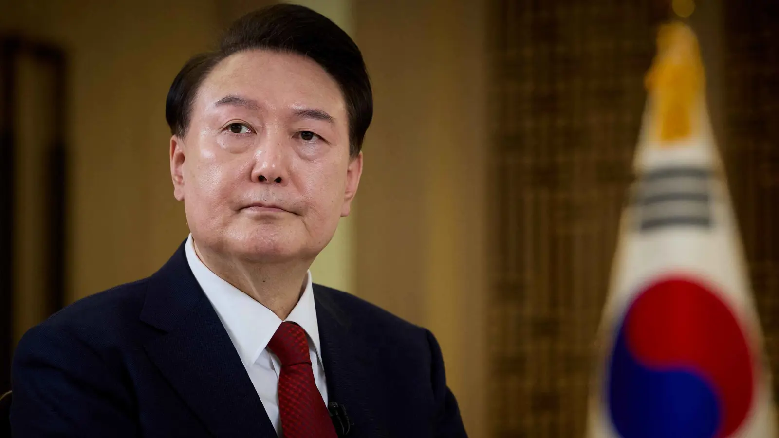 تفاصيل ليلة القبض على يون سوك يول