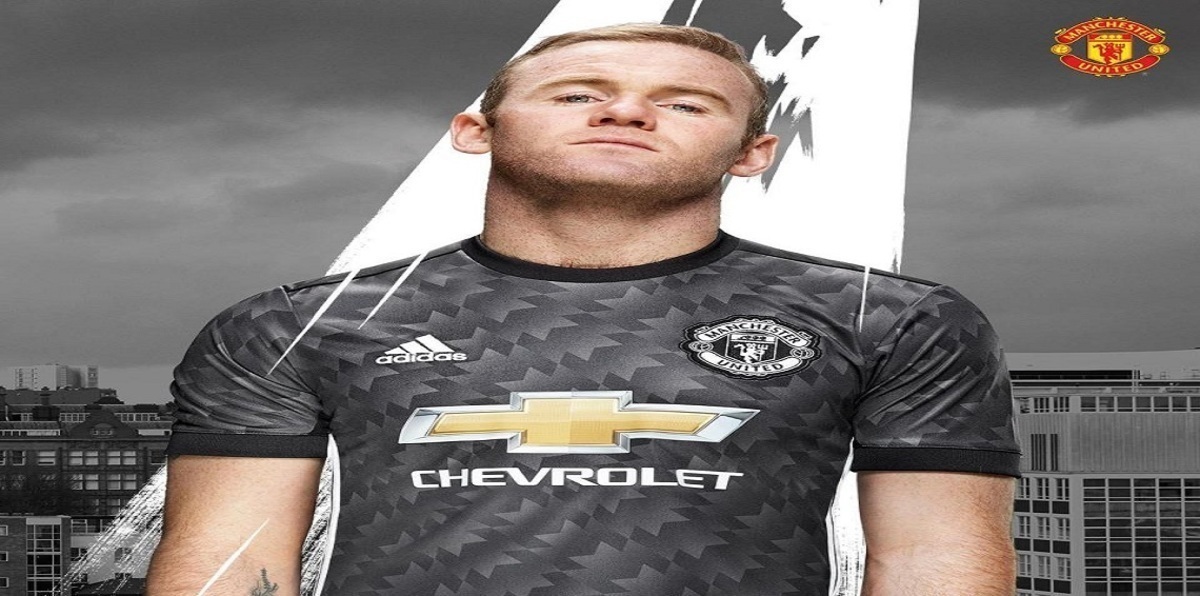 مانشستر يونايتد يُلمح إلى بقاء روني