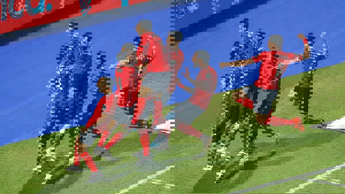 الأهلي يصعق الزمالك ويتوج بدوري أبطال أفريقيا (فيديو)