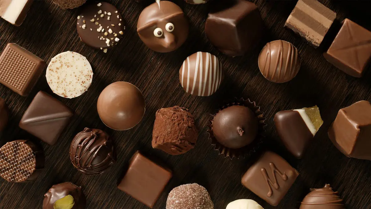 دراسة صادمة: تناول الشوكولاتة فور الاستيقاظ يساعد على حرق الدهون