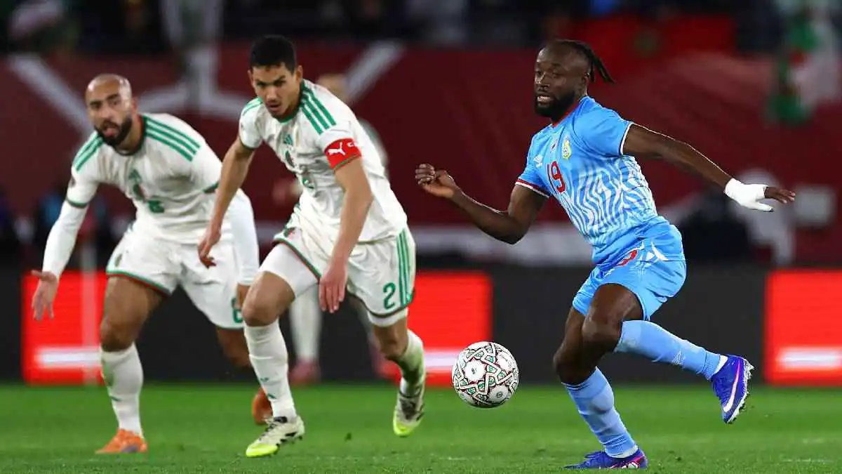 فيستون ماييلي يصدم الأهلي المصري