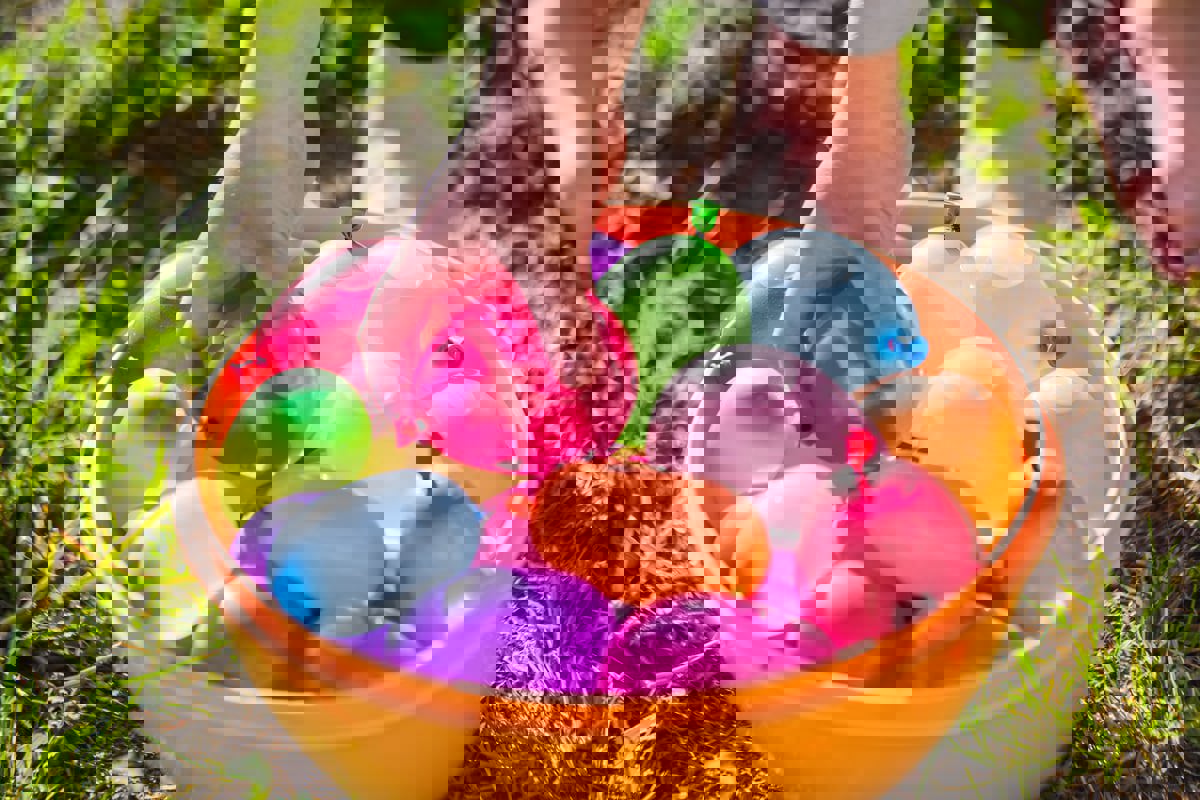 مخالفة "صادمة" للمزاح ببالونات الماء في الكويت (فيديو)