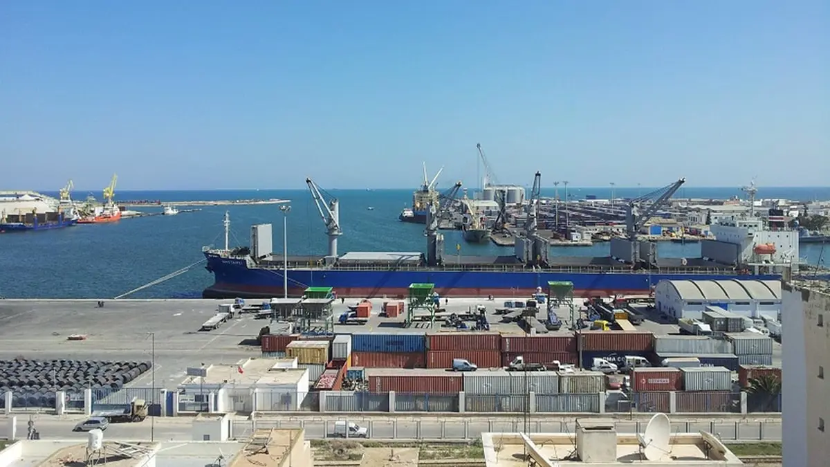 باخرتا حبوب عالقتان في ميناء تونسي بسبب عدم دفع مستحقات