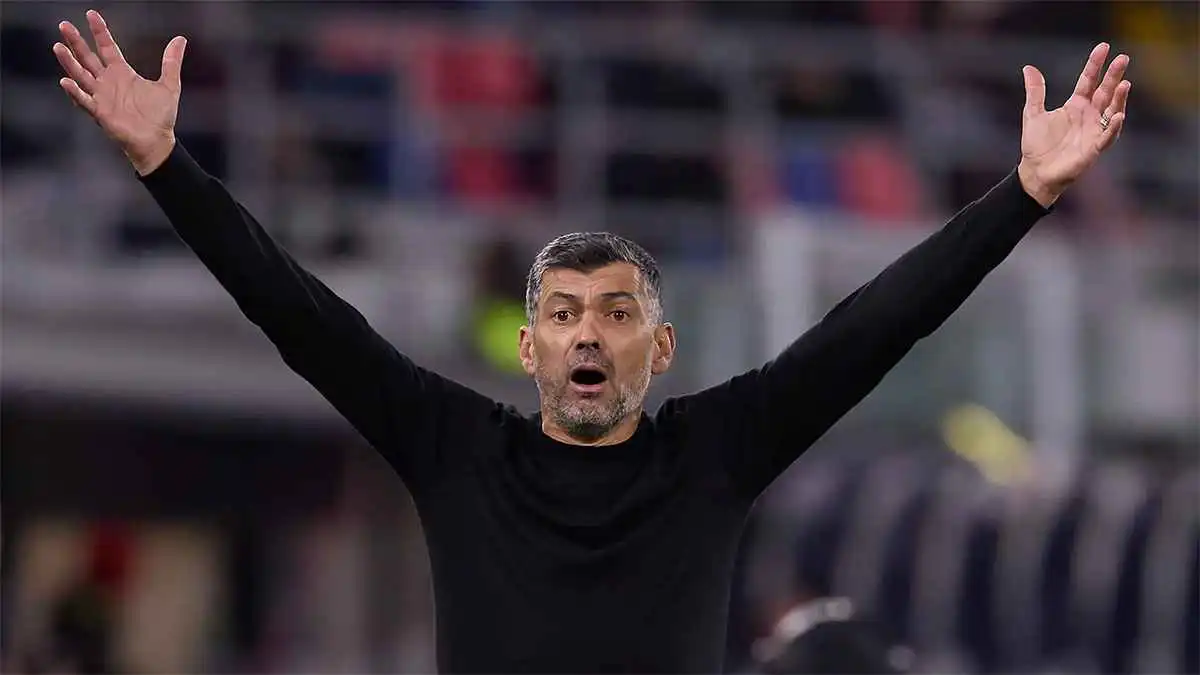 سبب تأخر الإعلان عن تولي كونسيساو تدريب نادي الاتحاد