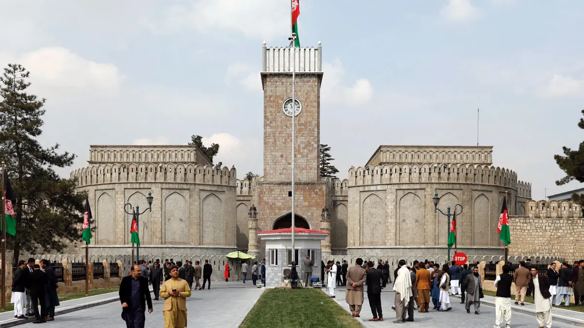 أشرف غني يؤدي اليمين رئيسا لأفغانستان ومنافسه يقيم مراسم موازية