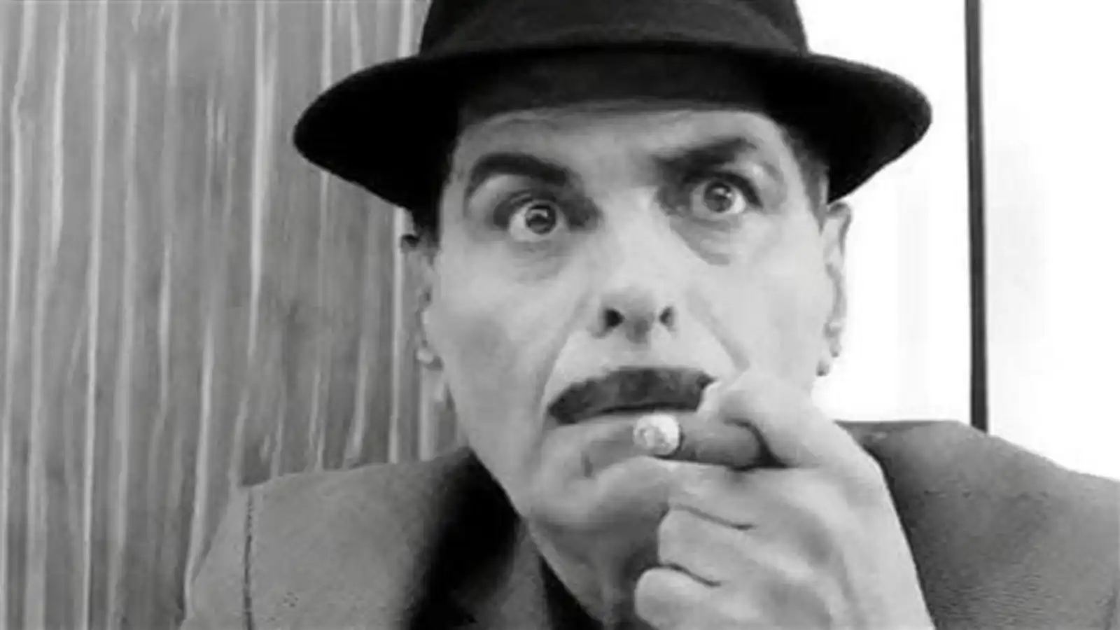 أيقونة الكوميديا التونسية.. من هو الفنان الراحل نور الدين بن عياد؟