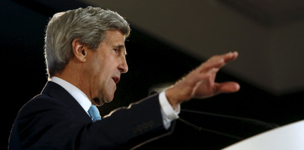 كيري يصف التحرش الروسي بمدمرة أمريكية في البلطيق بـ"الخطير"