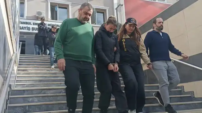 الطالبة التركية