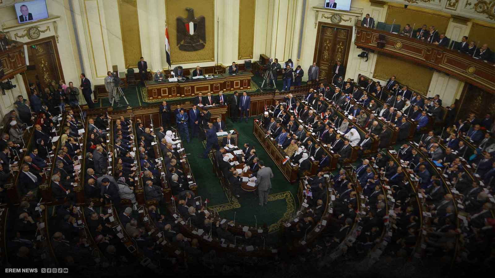 "الفتوى على الشاشات" تثير الجدل في مصر.. ما القصة؟ (فيديو إرم)