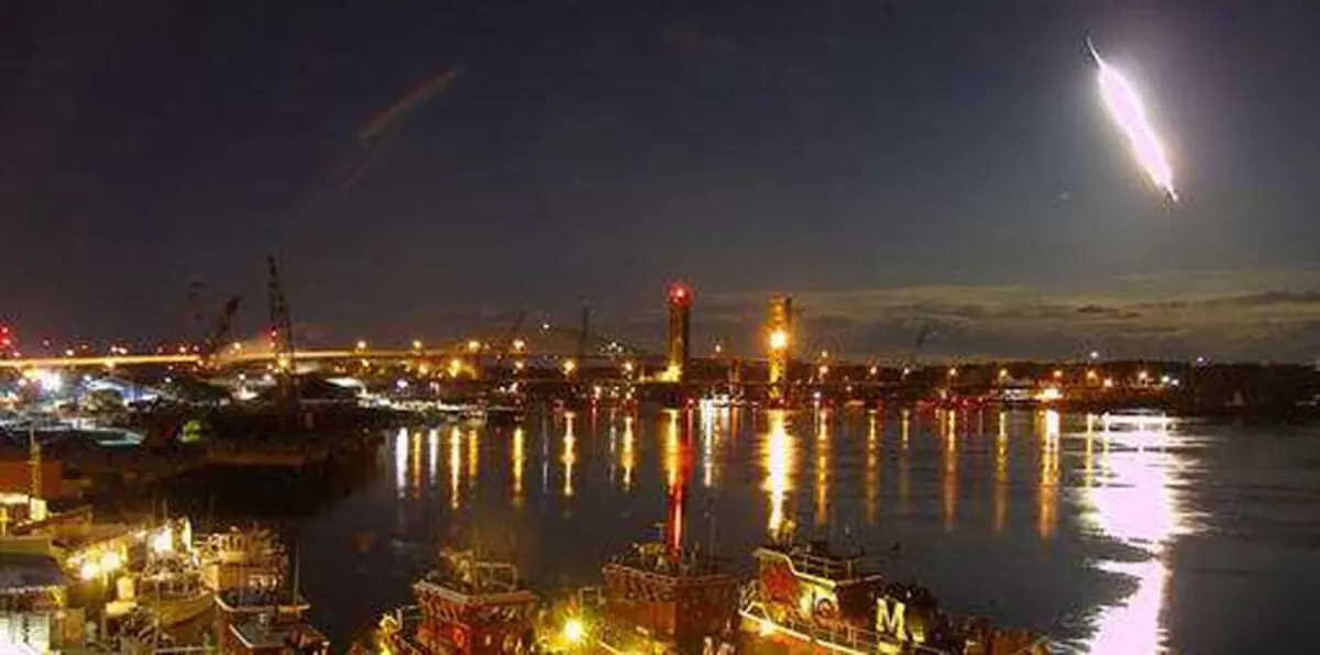 شهاب يضيء السماء ليلًا شرق الولايات المتحدة