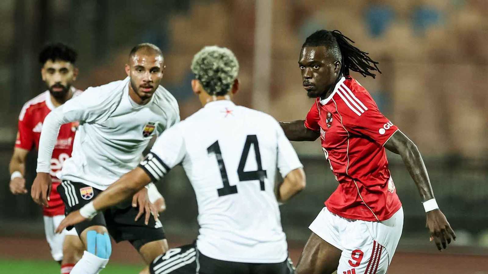 المفاوضات بدأت.. الأهلي المصري يطرد كامويش 