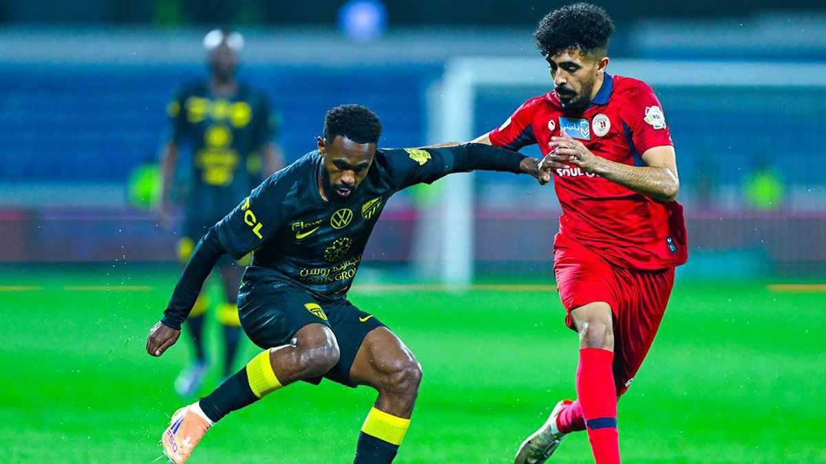 بث مباشر لمباراة الاتحاد وضمك في الدوري السعودي