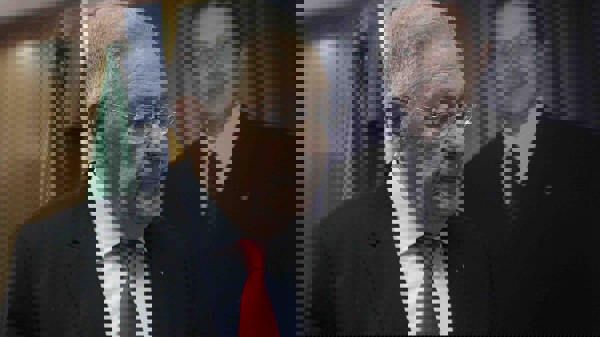 الأمين العام السابق لحزب بوتفليقة أمام المحكمة العليا بتهم فساد