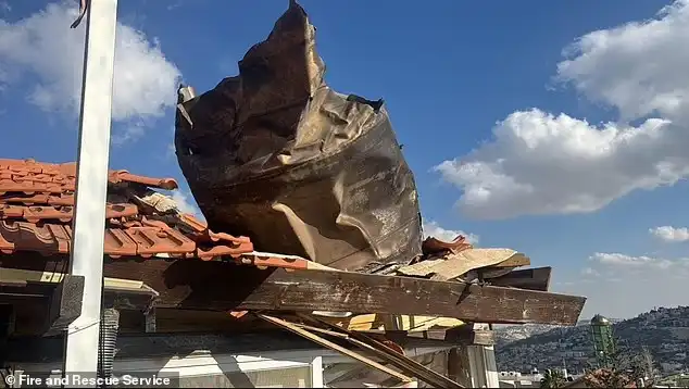 سقوط شظايا صاروخ على كنيسة القيامة في القدس