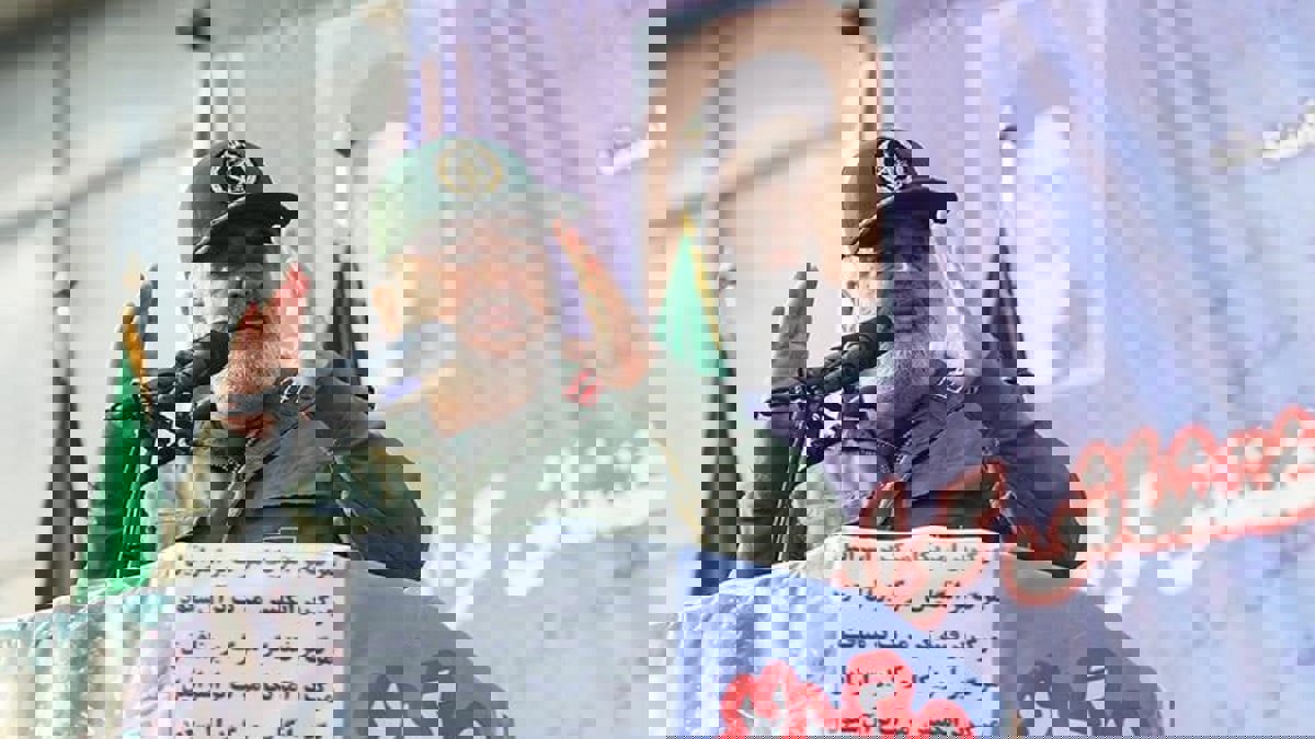 الحرس الثوري الإيراني يكشف عن نظام صاروخي باليستي جديد