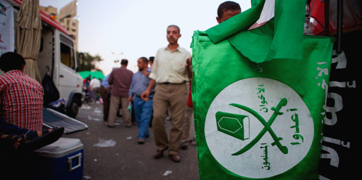 "الإخوان" تبحث عن قِبلة جديدة بعد صفعة بريطانيا