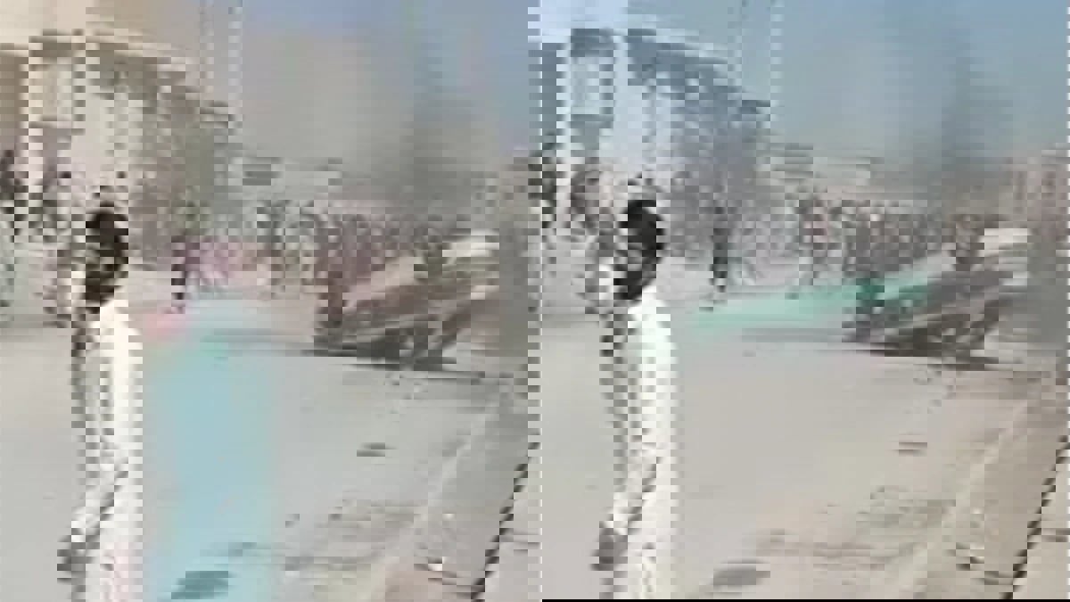 بعد مقتل 10 بلوش برصاص الحرس الثوري.. احتجاجات واسعة في سراوان الإيرانية (فيديو)