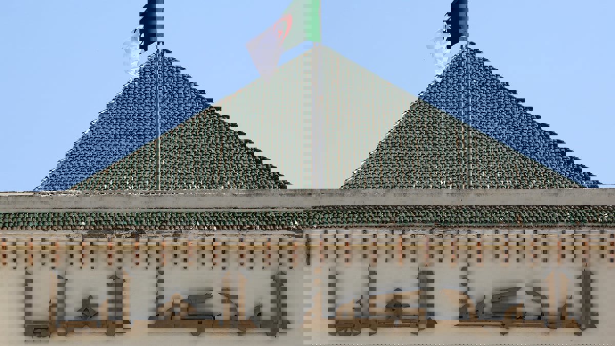 تقرير فرنسي: القضاء الجزائري يلمع نظام بوتفليقة ويبرئ رموزه